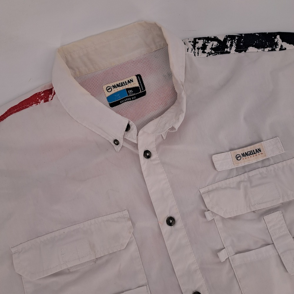 Magellan Outdoors Mens 2XL Relaxed Fit Short Sleeve Button Up Shirt USA Flag